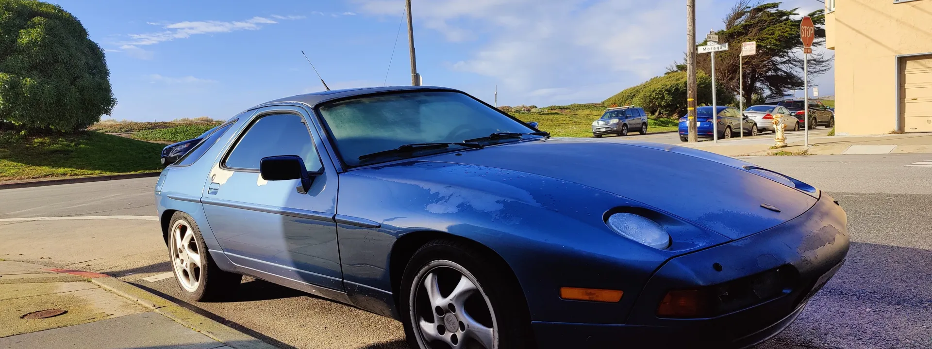 Porsche 928