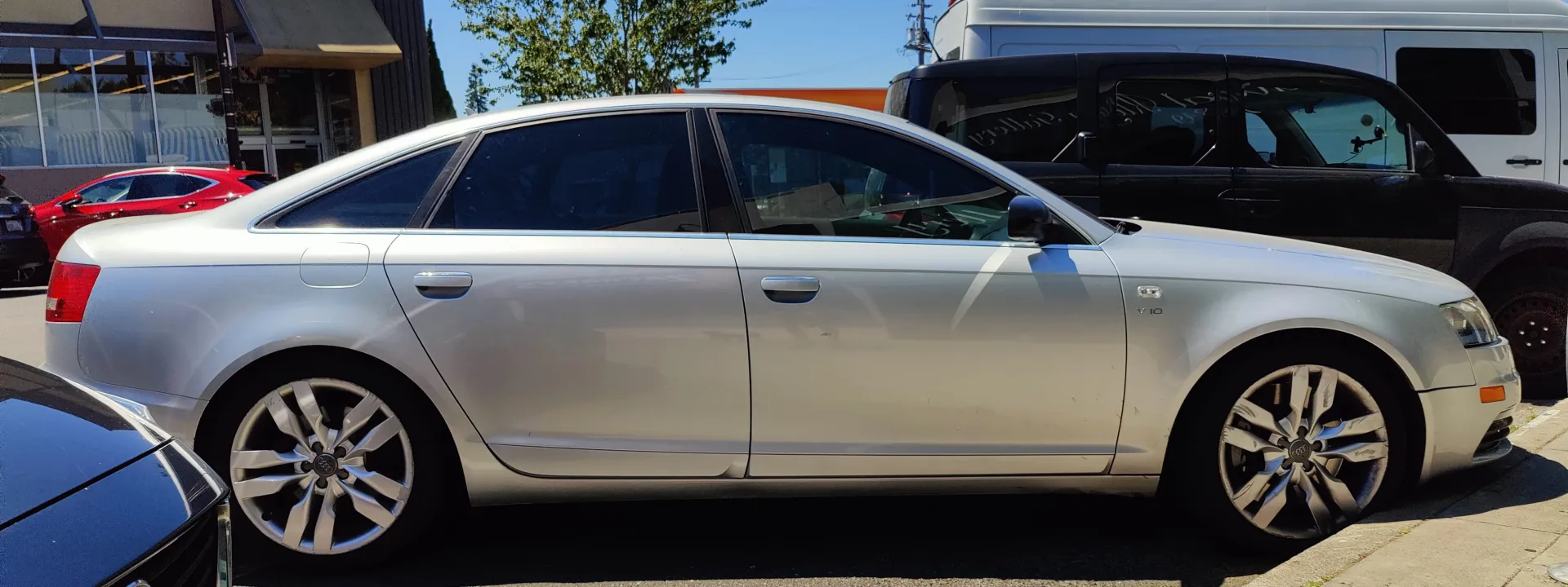 Audi S6 V10